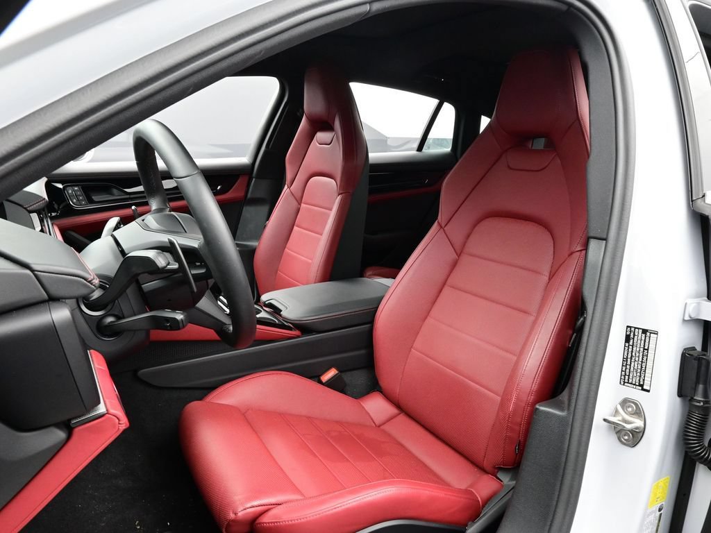 Certified 2025 Porsche Panamera 4 E-Hybrid AWD/4WD image 5