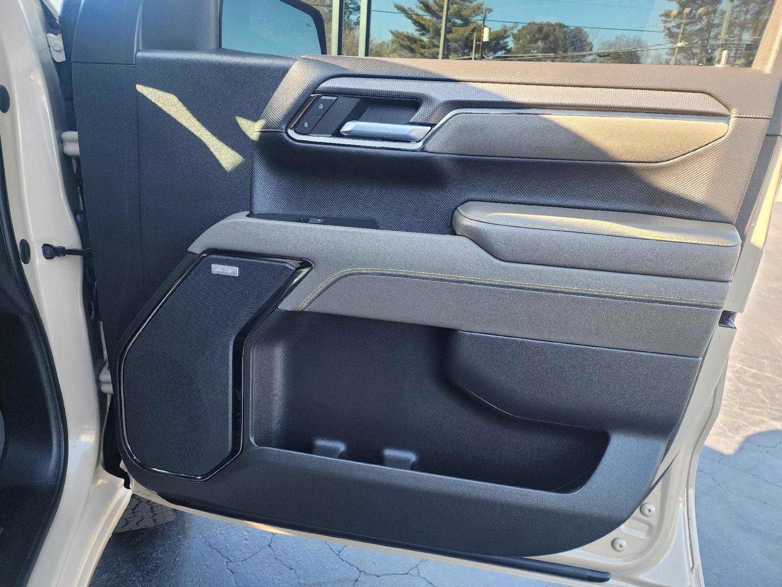 Used 2022 Chevrolet Silverado 1500 ZR2 image 13