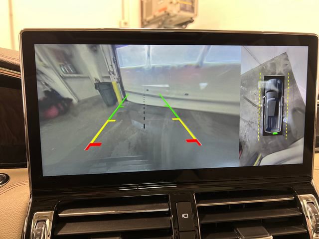 Used 2022 Lincoln Navigator Reserve image 14