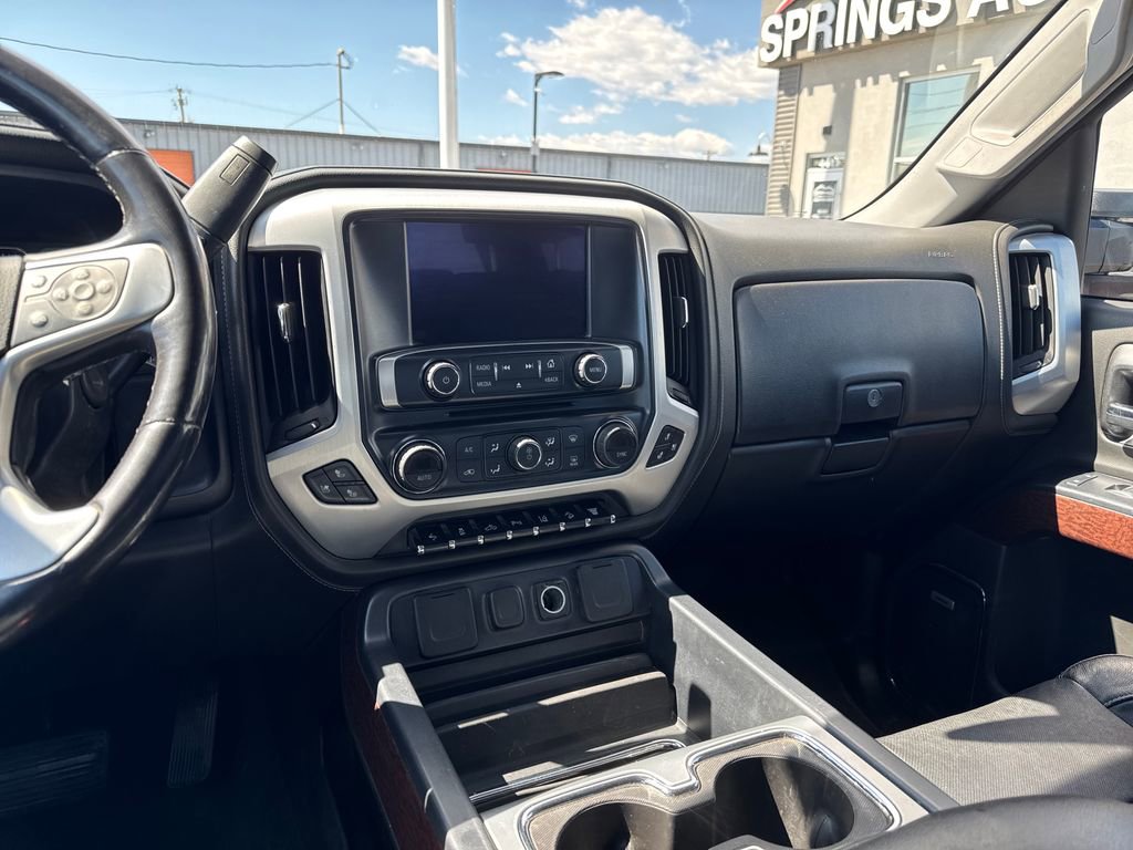 Used 2016 GMC Sierra 2500 SLT w/ Duramax Plus Package AWD/4WD image 15