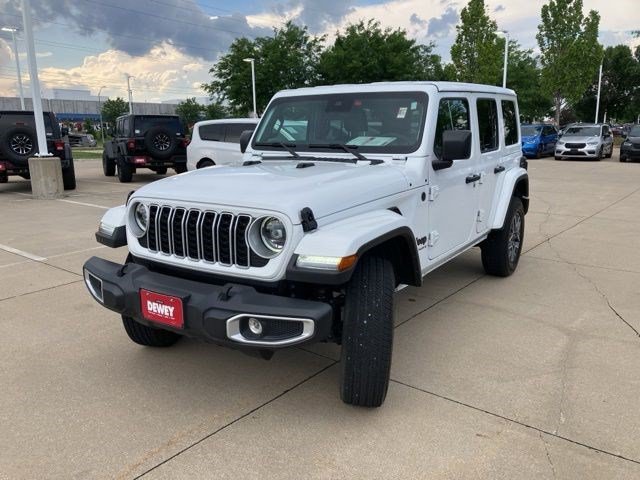 Certified 2025 Jeep Wrangler Unlimited Sahara AWD/4WD image 3