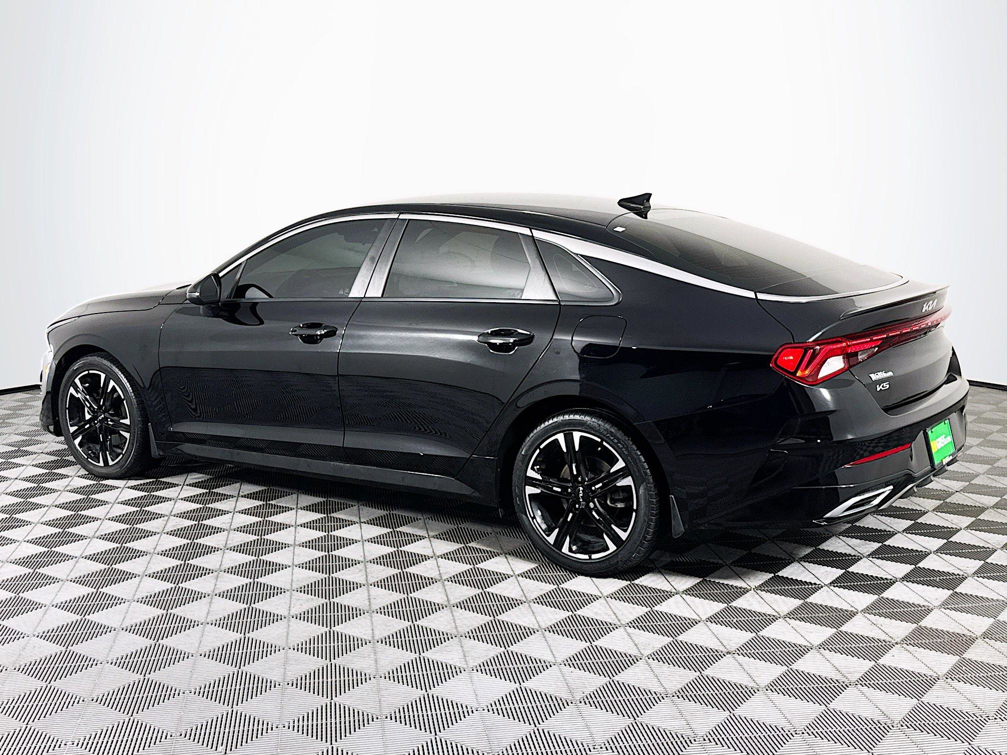 Used 2023 Kia K5 GT-Line w/ GT-Line Premium Package FWD image 6