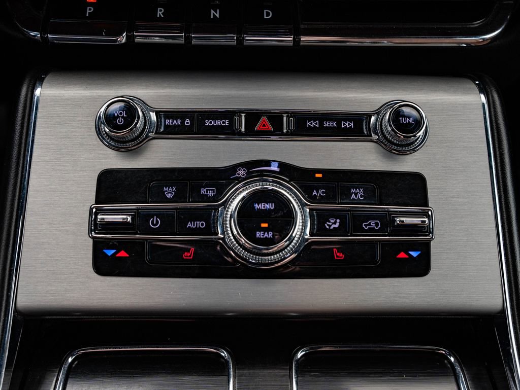 Used 2021 Lincoln Aviator Reserve image 38