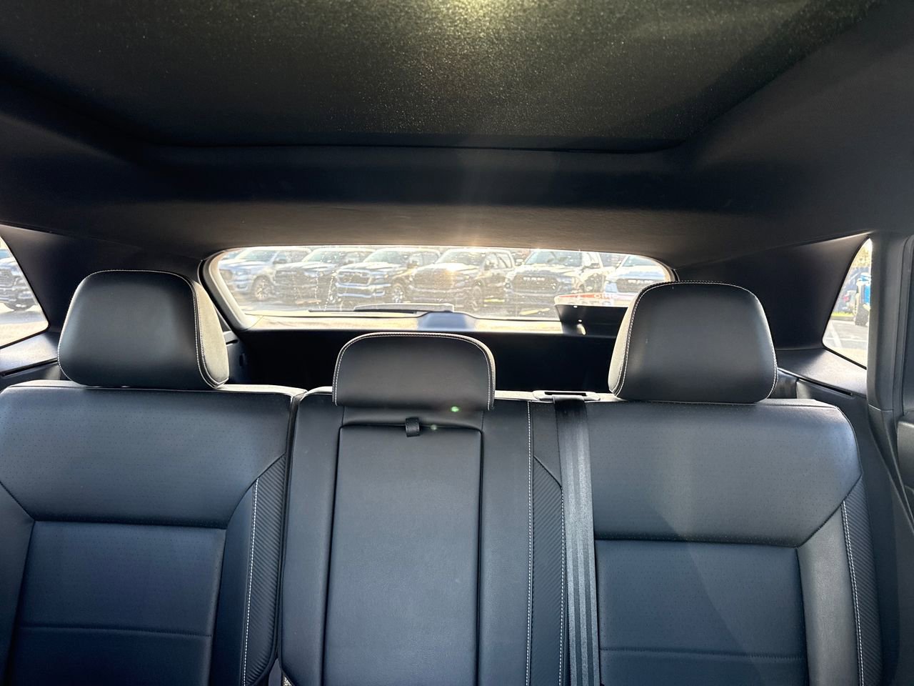 Used 2023 Volkswagen Atlas Cross Sport SE image 29