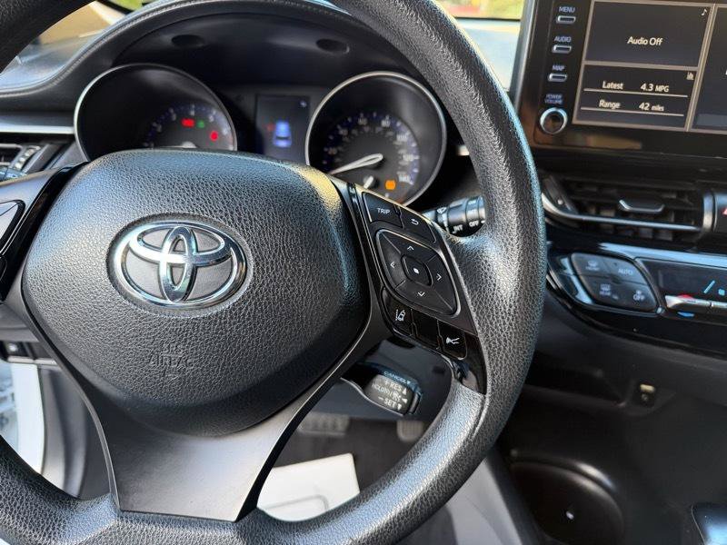 Used 2019 Toyota C-HR LE FWD image 49