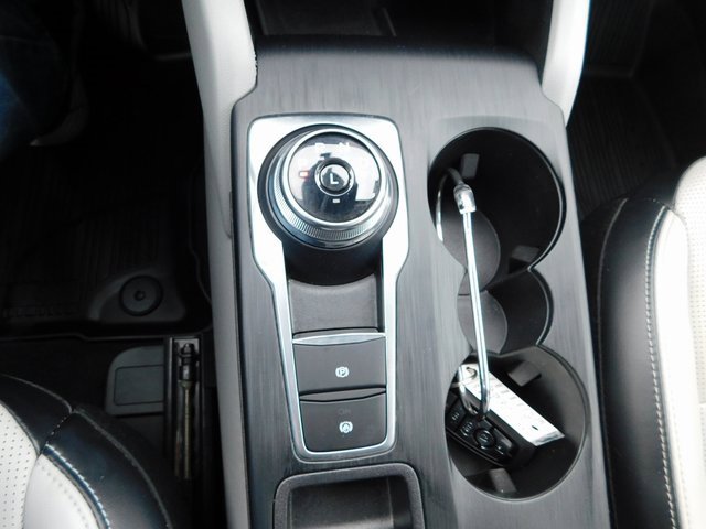 Used 2023 Ford Escape Platinum image 36