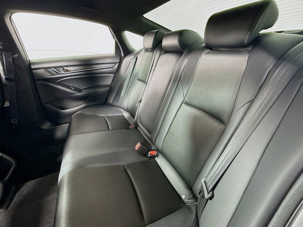 Used 2022 Honda Accord Sport image 35