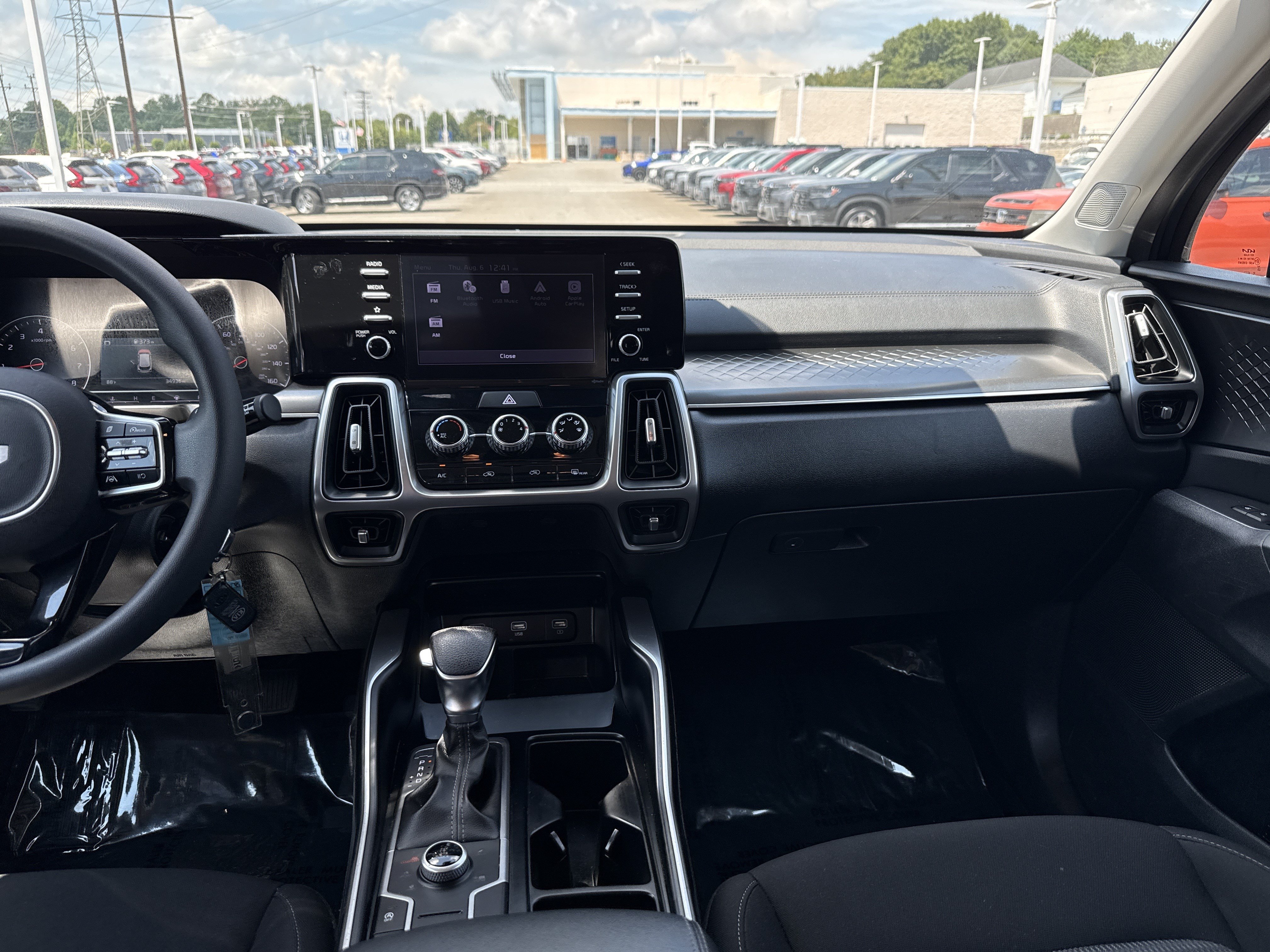 Used 2022 Kia Sorento LX AWD/4WD image 29