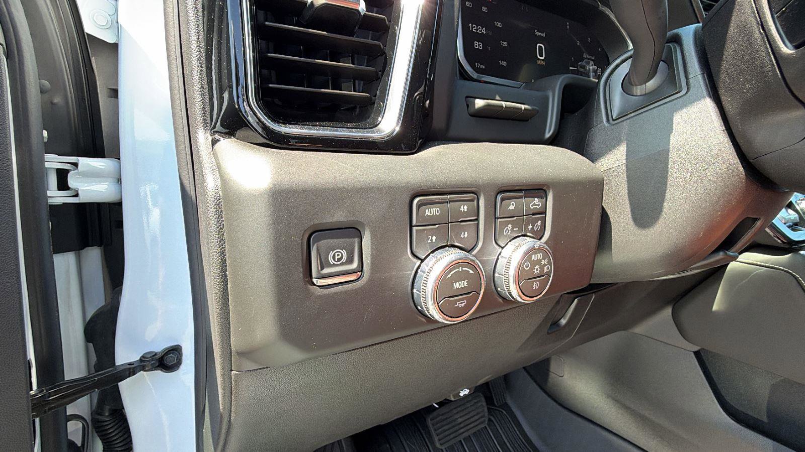 New 2026 GMC Sierra 3500 Denali Ultimate AWD/4WD image 19