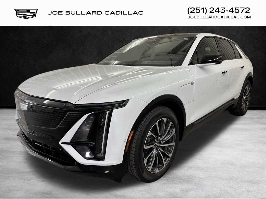 New 2026 Cadillac Lyriq Sport w/ LPO, Floor Liner Package AWD/4WD image 9