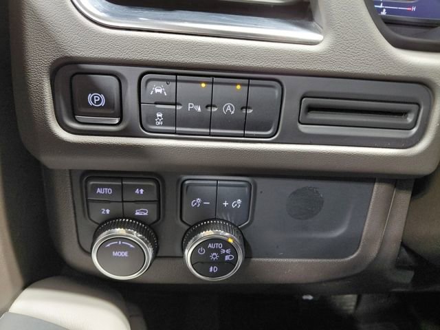Certified 2024 GMC Yukon XL SLT AWD/4WD image 41