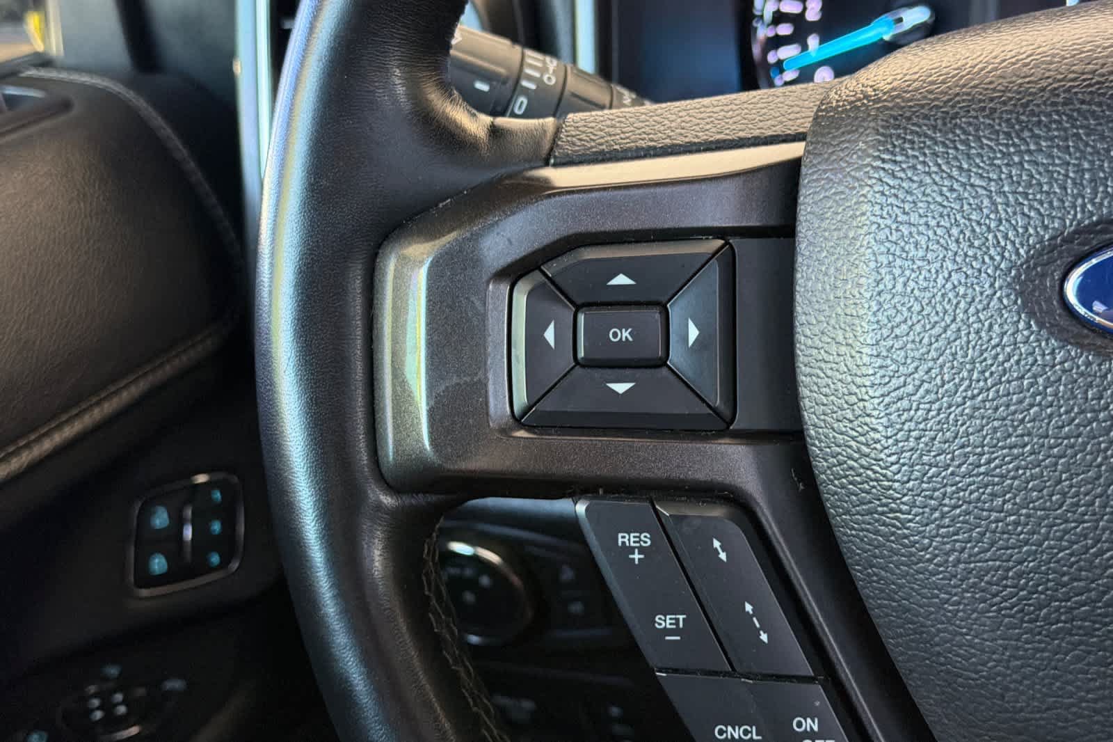 Used 2021 Ford Expedition Max Limited AWD/4WD image 28
