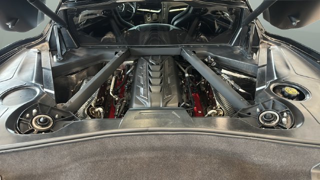 Used 2021 Chevrolet Corvette Stingray Preferred Cpe w/ Battery Protection Package RWD image 18