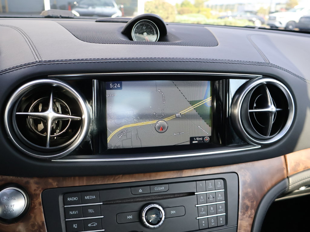 Certified 2020 Mercedes-Benz SL 550 image 22