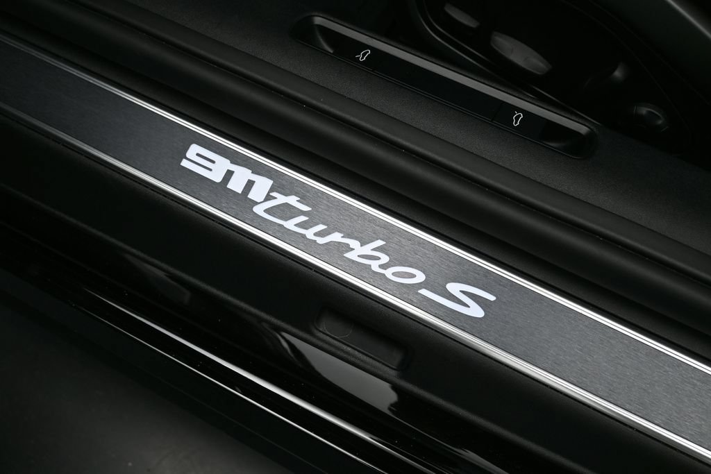 Certified 2022 Porsche 911 Turbo S AWD/4WD image 14