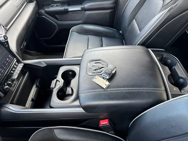 Used 2024 RAM 1500 Laramie AWD/4WD image 17