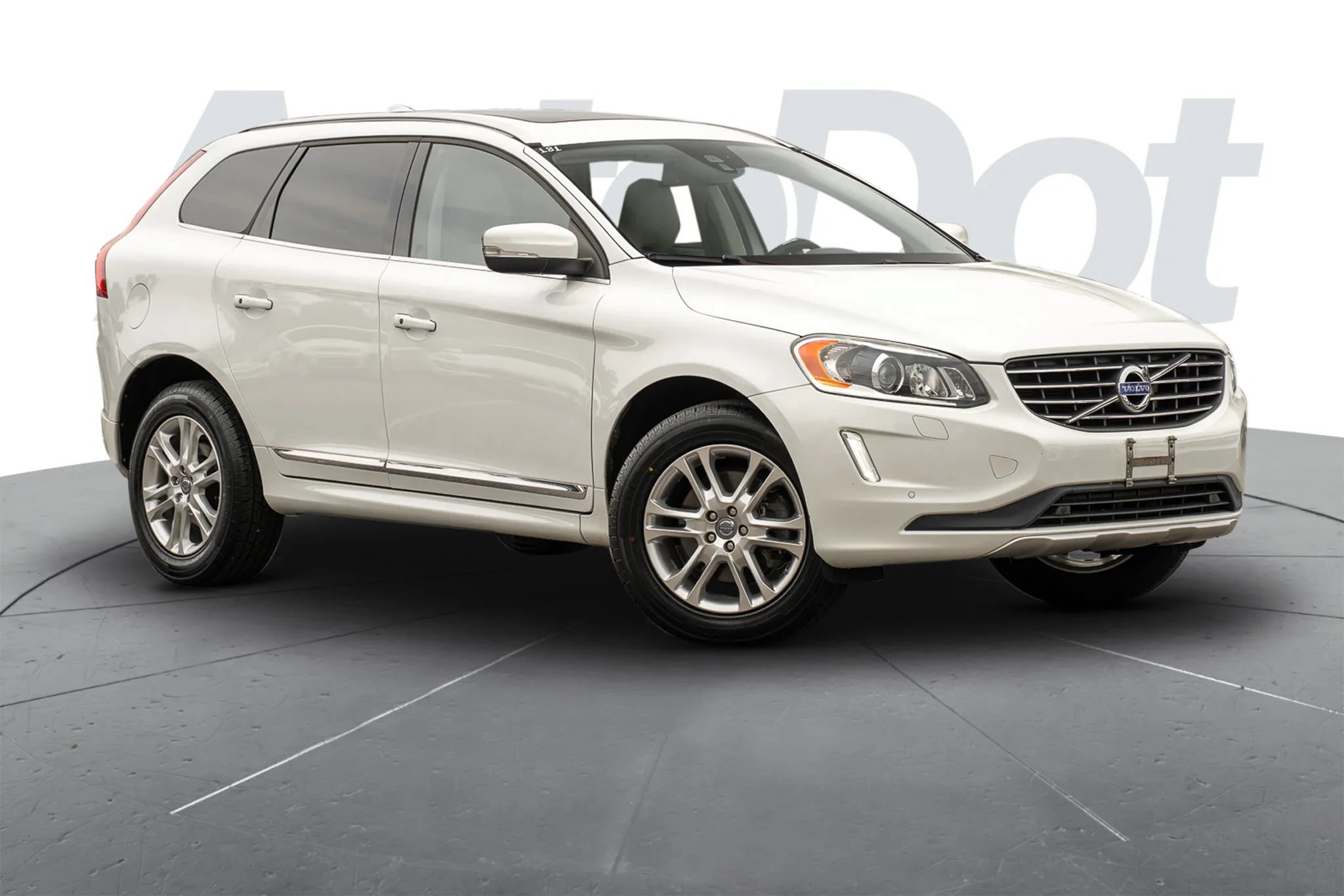 Used 2015 Volvo XC60 3.2 Platinum AWD/4WD image 1