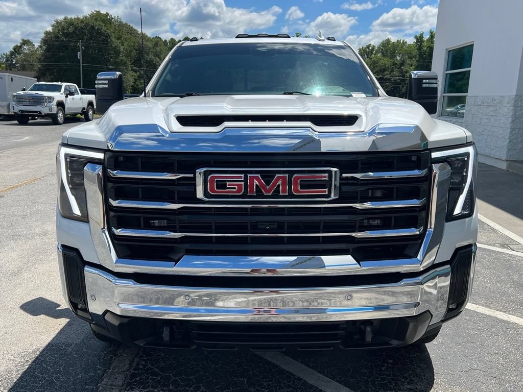 Used 2025 GMC Sierra 2500 SLT w/ SLT Premium Package AWD/4WD image 5