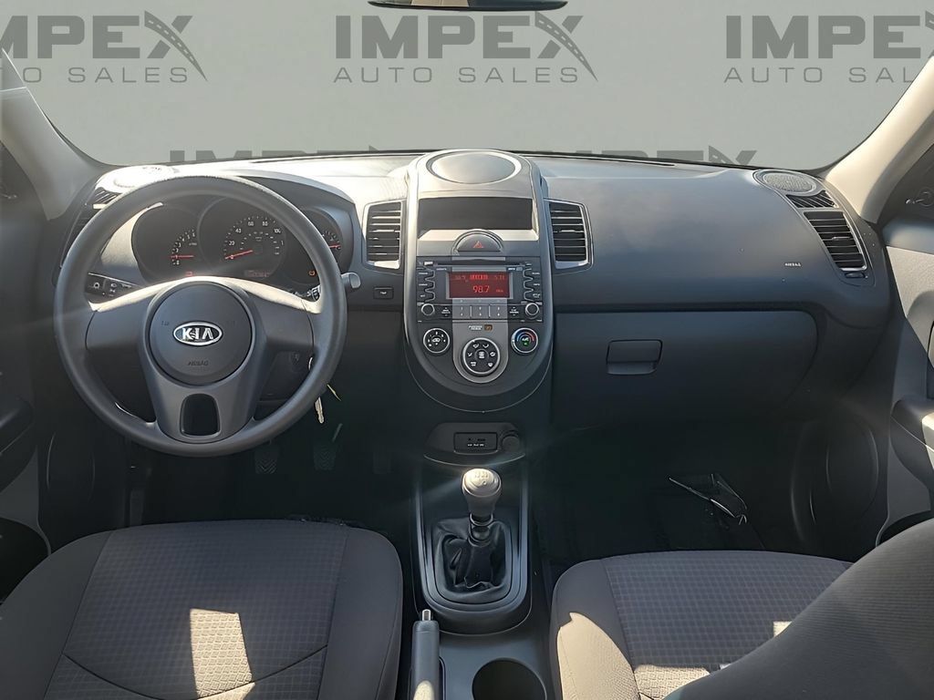 Used 2010 Kia Soul FWD image 11