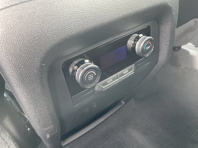 Used 2025 Buick Enclave Preferred FWD image 19