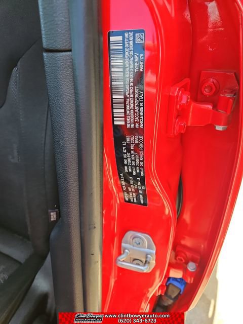 Used 2016 Jeep Renegade Latitude FWD image 23