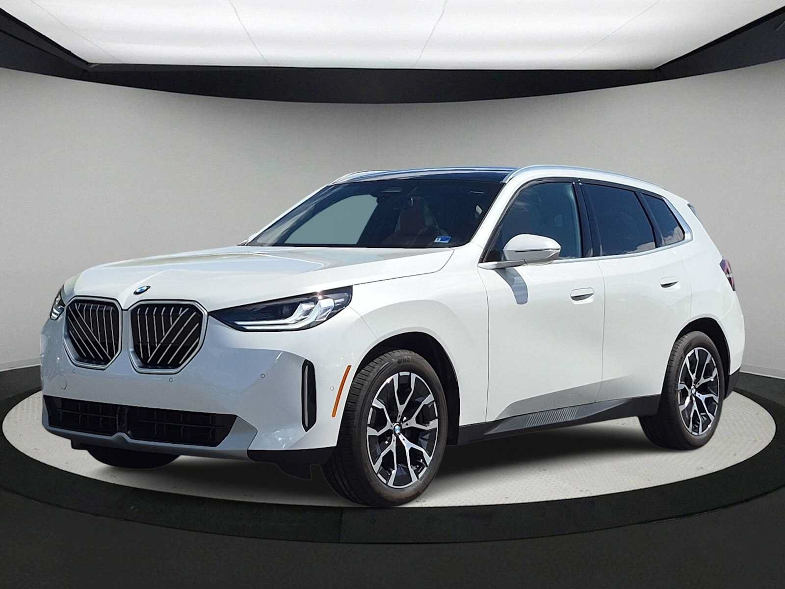 Used 2026 BMW X3 xDrive30i w/ Convenience Package AWD/4WD image 4