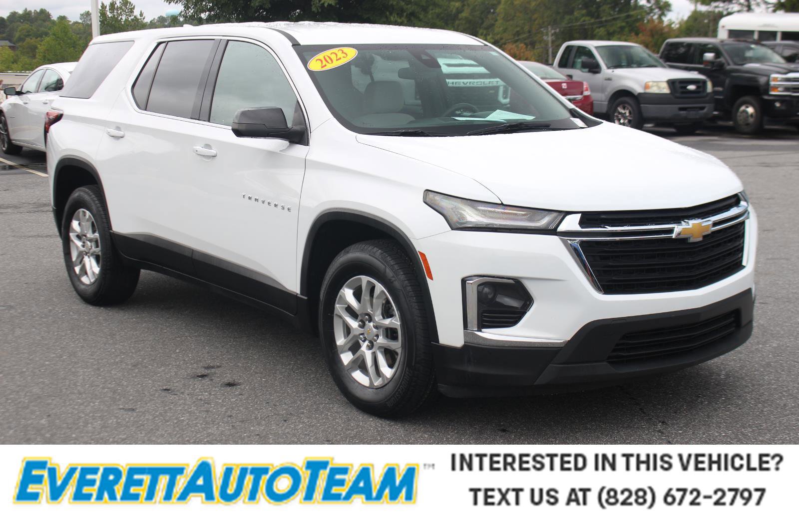 Used 2023 Chevrolet Traverse LS