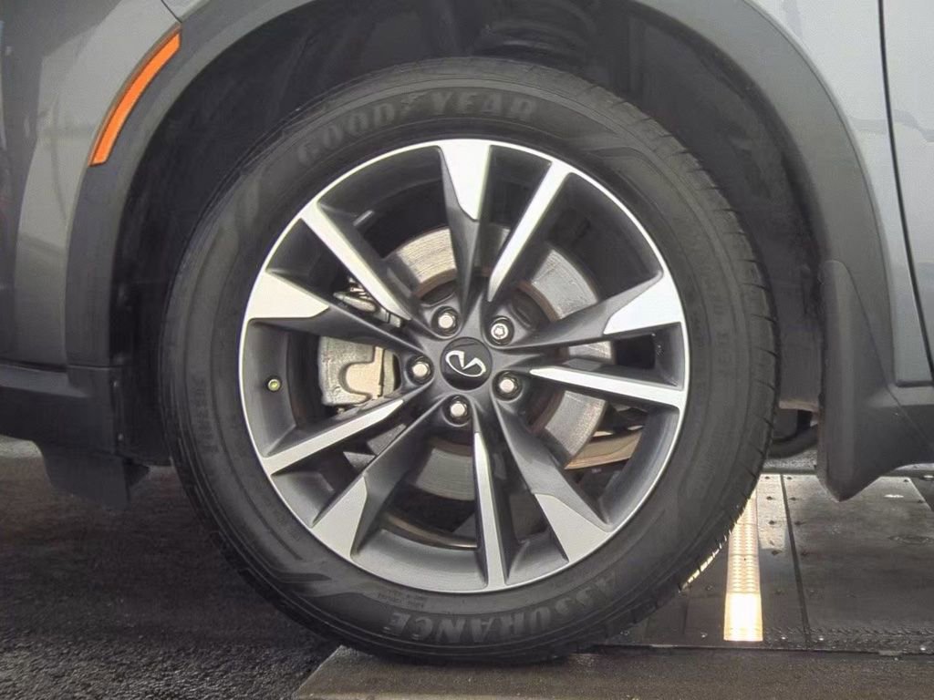 Used 2023 INFINITI QX60 Luxe w/ Performance Audio Package image 19