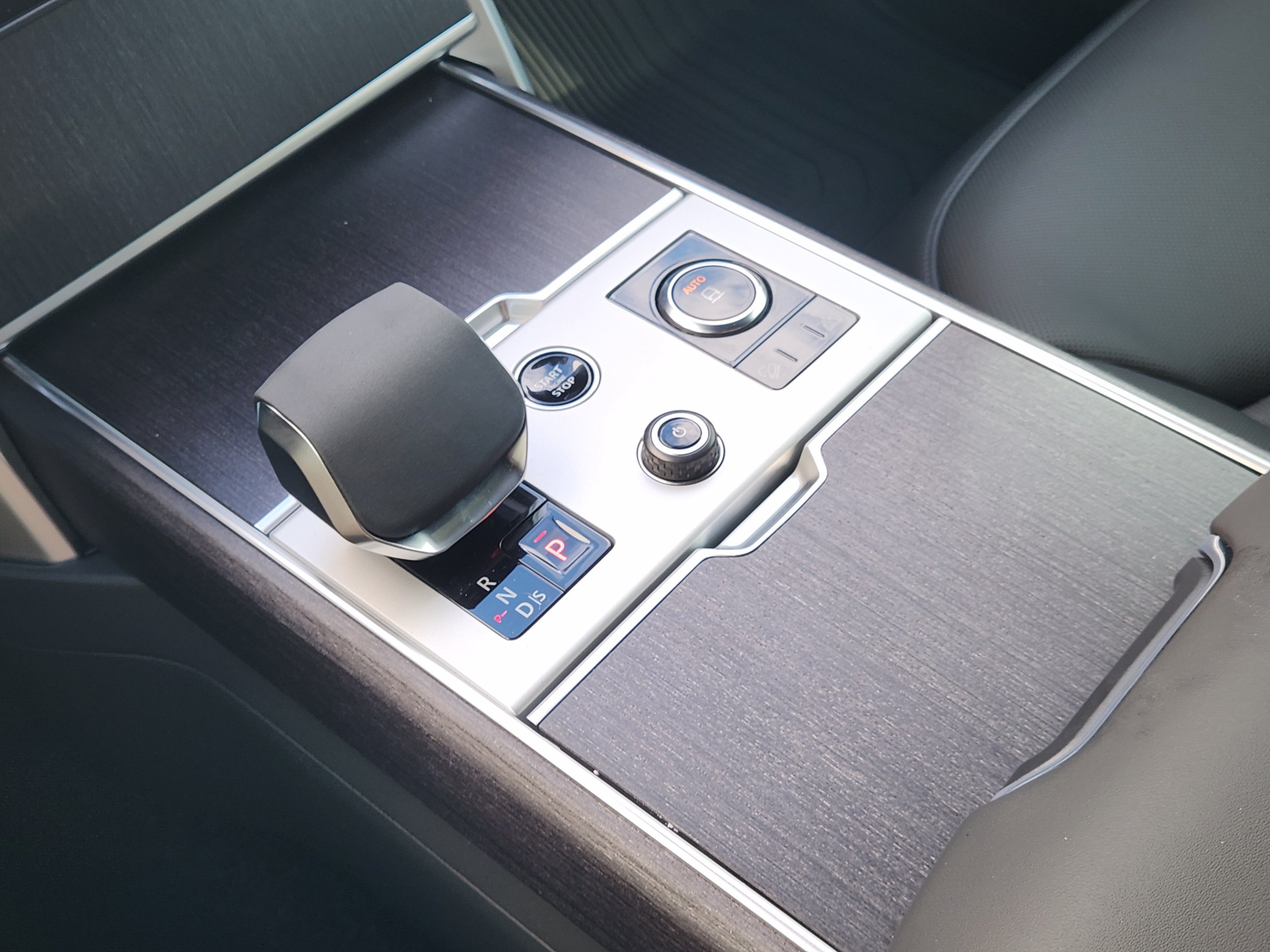 New 2027 Land Rover Range Rover SE AWD/4WD image 15