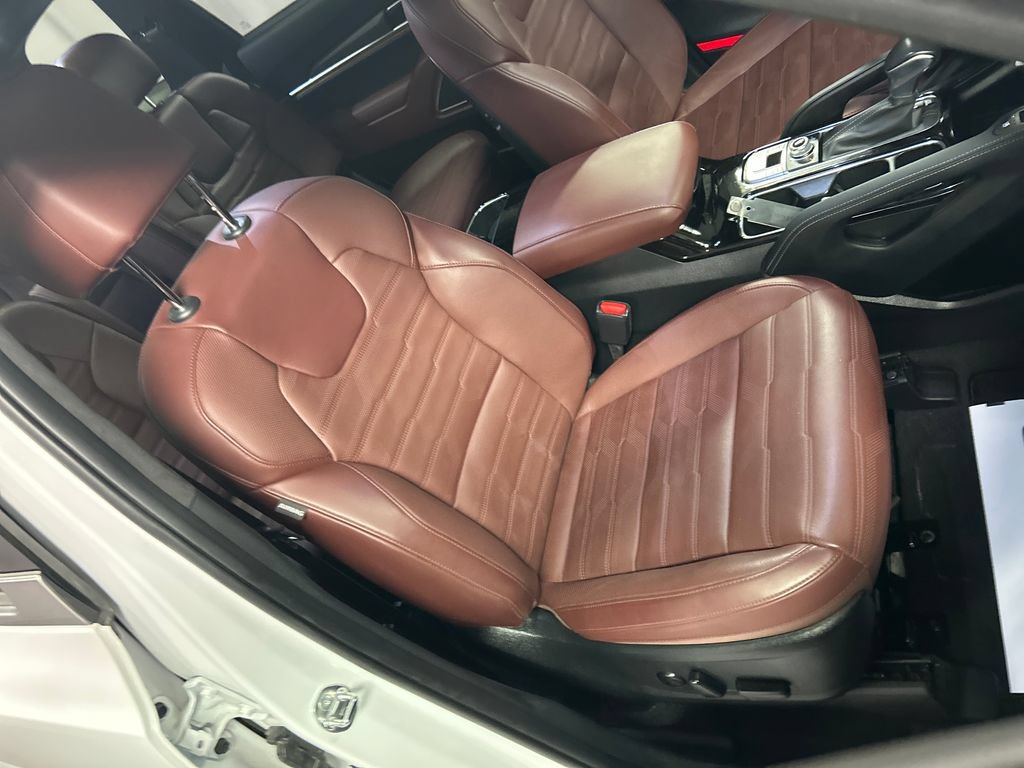 Used 2025 Kia Telluride SX Prestige AWD/4WD image 25