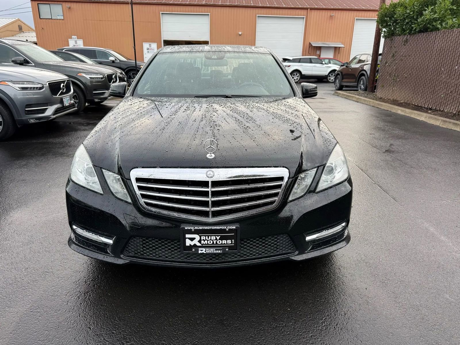 Used 2012 Mercedes-Benz E 350 Sedan image 2