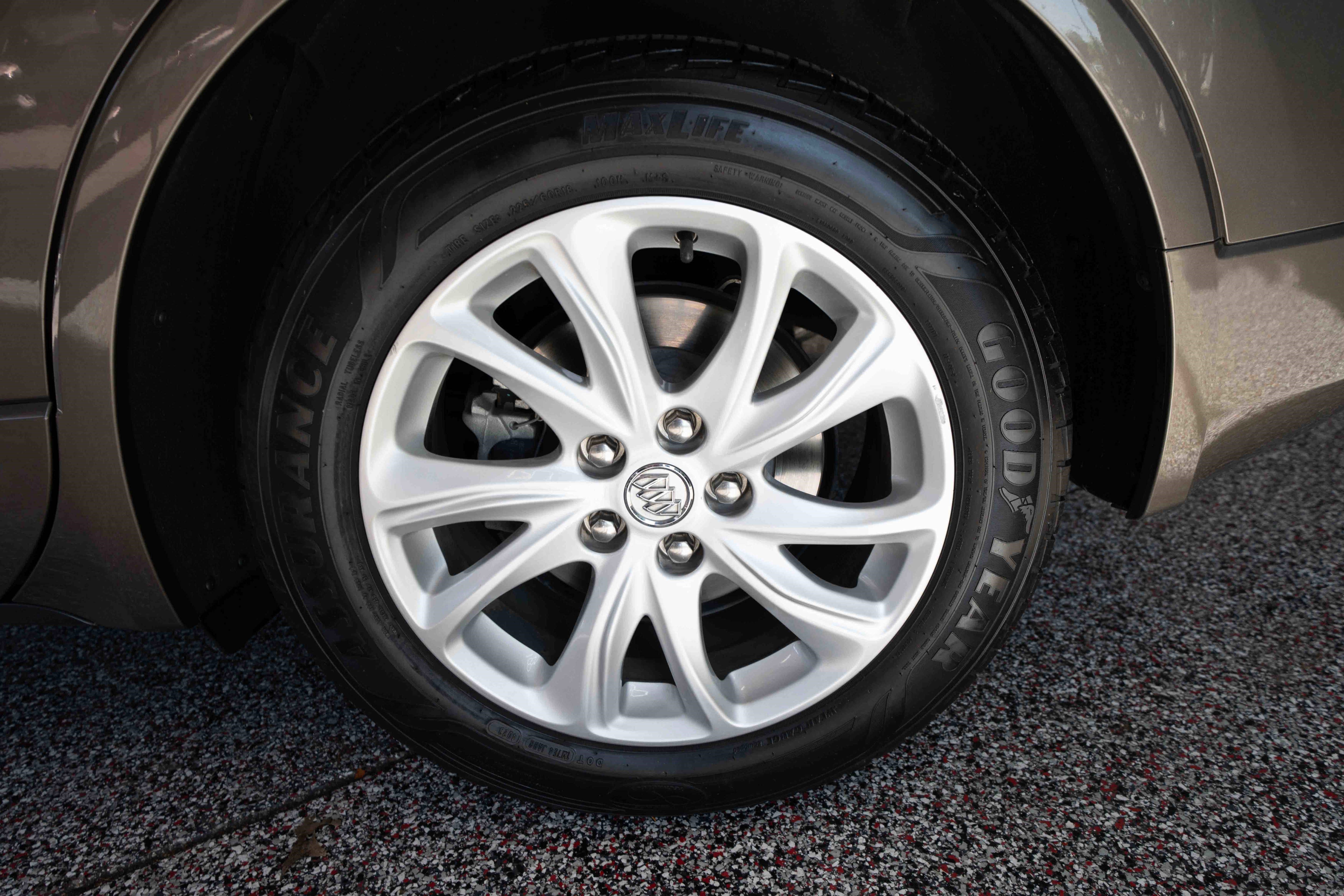 Used 2019 Buick Envision Preferred FWD image 30
