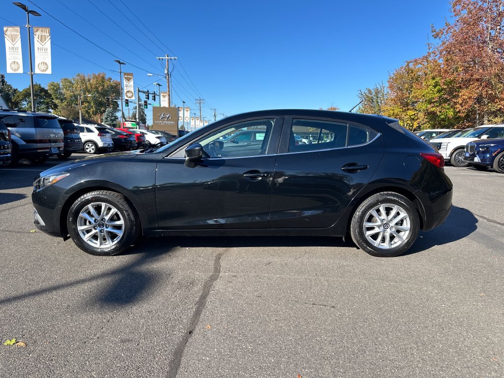 Used 2014 MAZDA MAZDA3 i Touring w/ Moonroof Package 1 FWD image 3