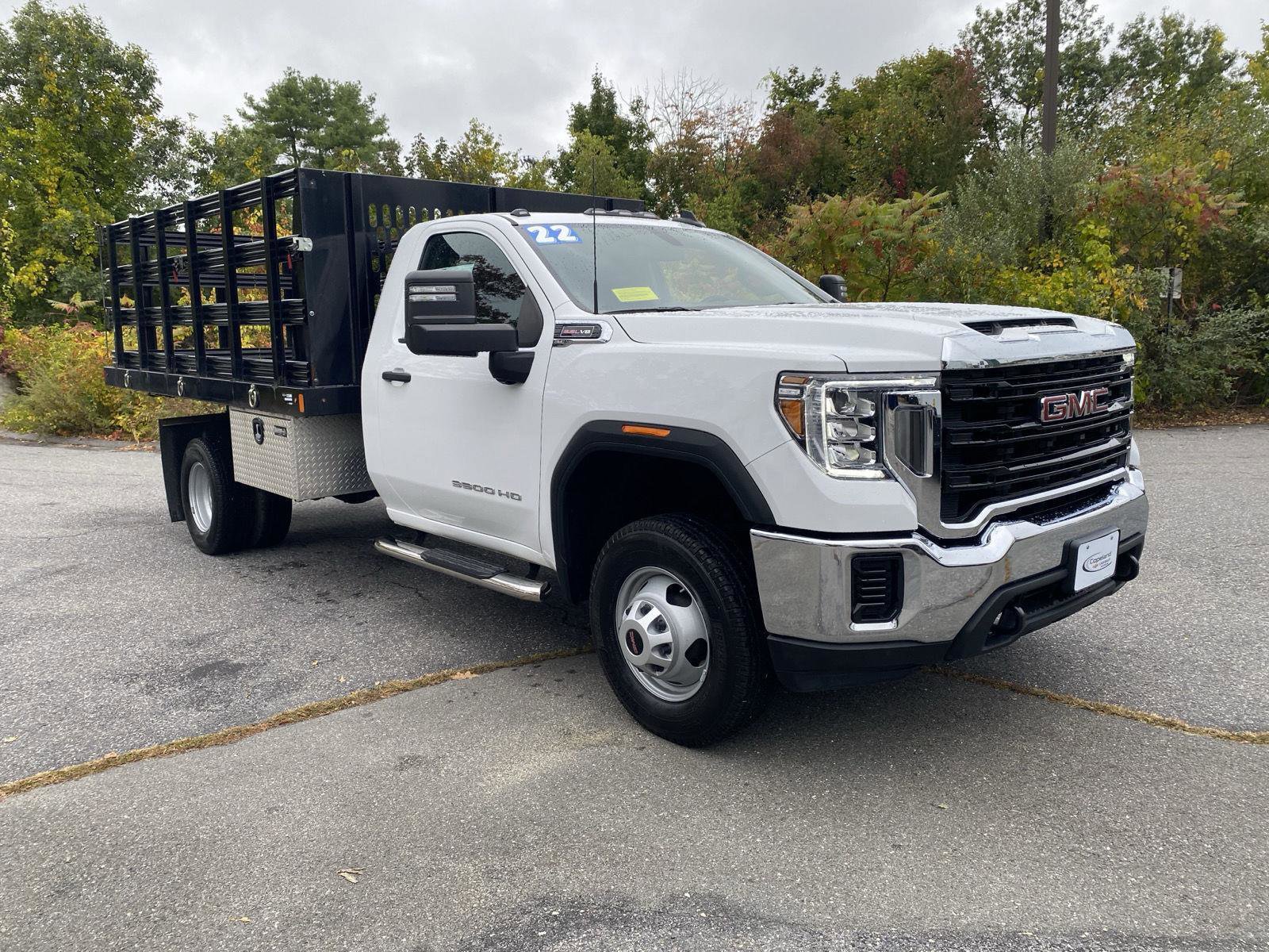 Used 2022 GMC Sierra 3500 Pro w/ Convenience Package image 9