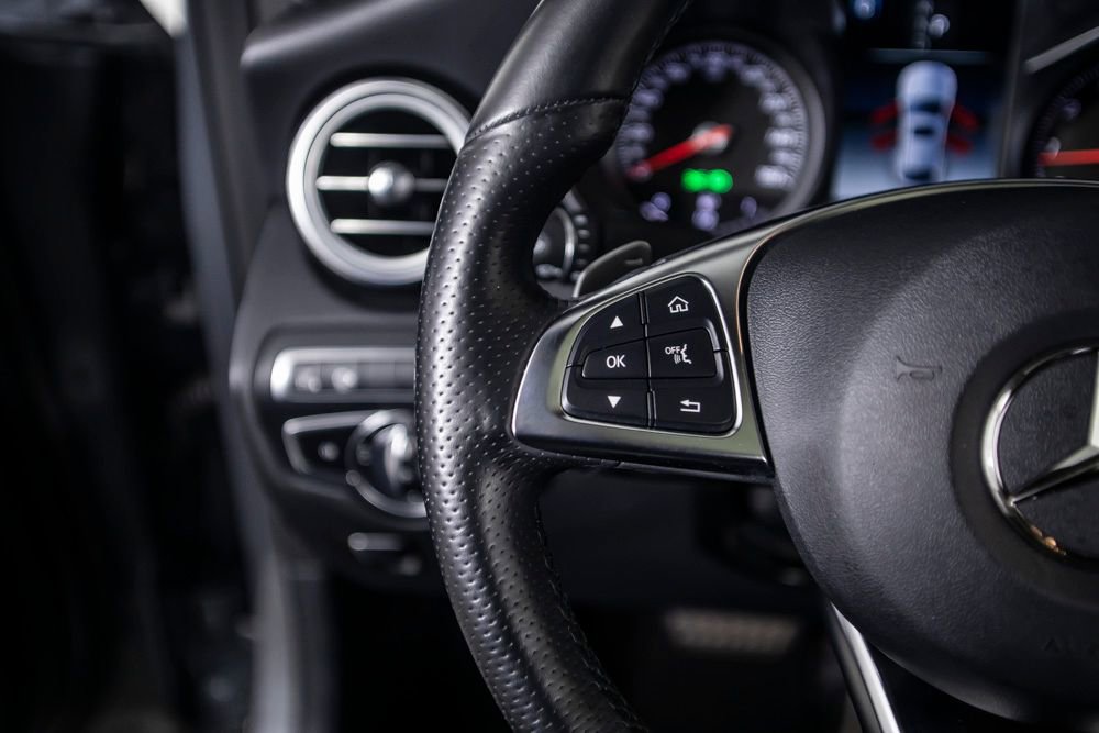 Used 2019 Mercedes-Benz GLC 300 GLC 300 Coupe image 38