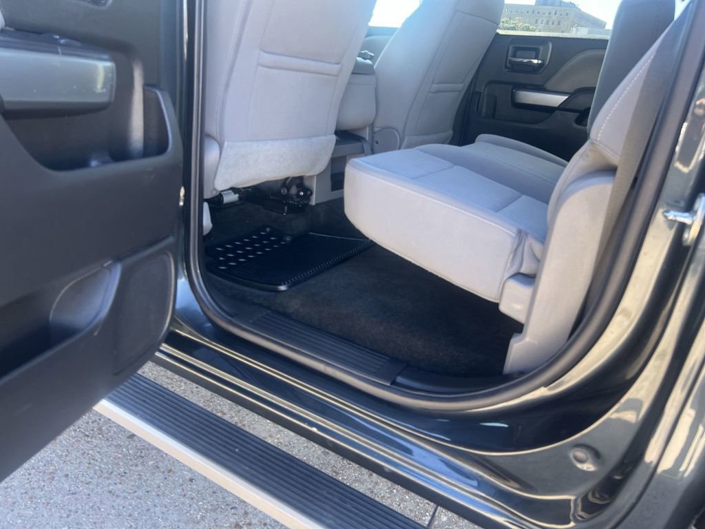 Used 2018 Chevrolet Silverado 1500 LT w/ Texas Edition image 22