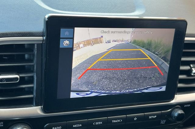 Used 2025 Hyundai Venue SEL image 21