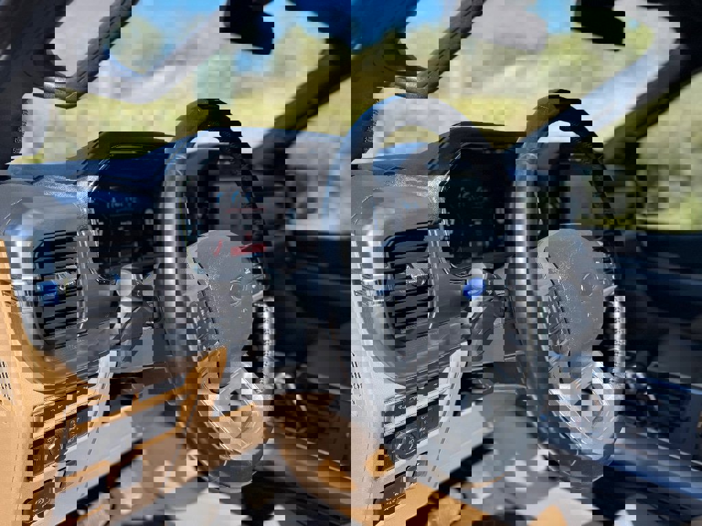 Used 2022 Ford F150 Lariat w/ Max Trailer Tow Package image 12