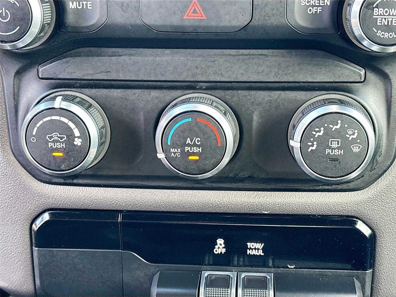 Used 2019 RAM 1500 Big Horn AWD/4WD image 15