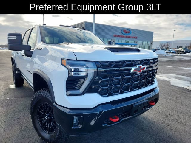 Used 2025 Chevrolet Silverado 2500 ZR2 w/ Technology Package image 14