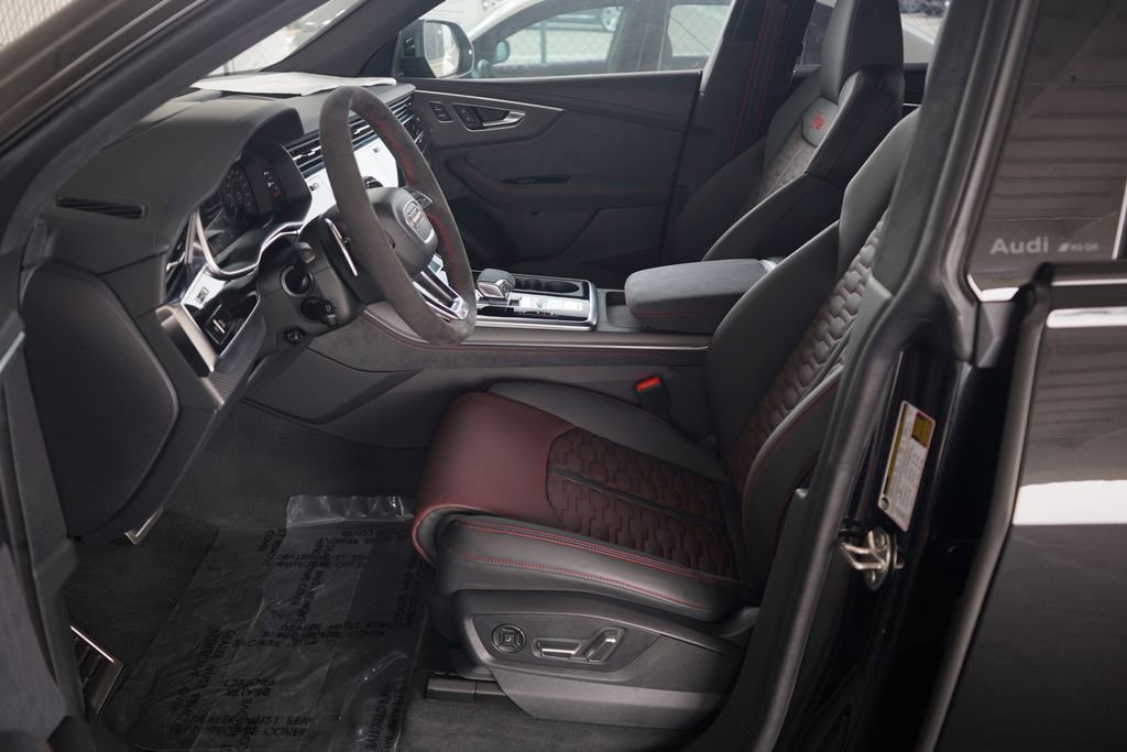 New 2026 Audi RS Q8 performance image 6