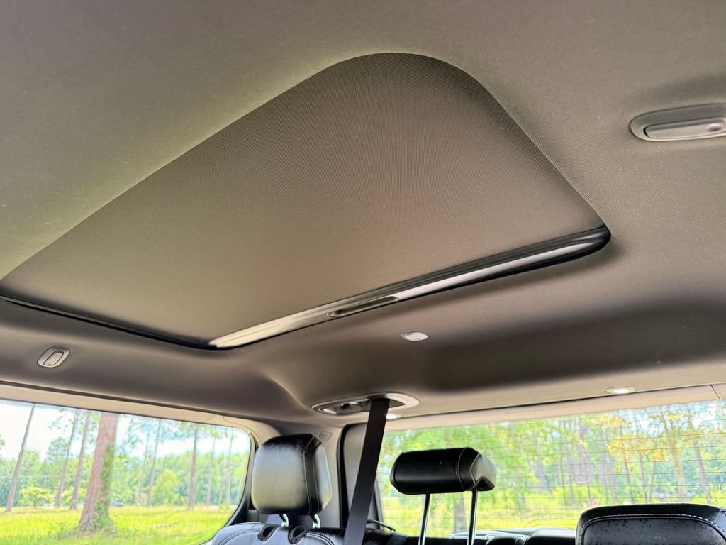 Used 2023 Jeep Wagoneer Series II AWD/4WD image 30