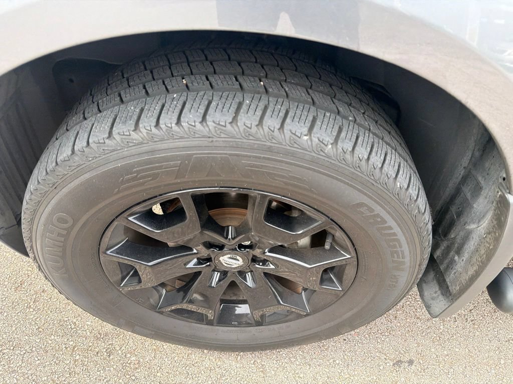 Certified 2021 Nissan Frontier SV w/ Midnight Edition Floor Mats RWD image 7