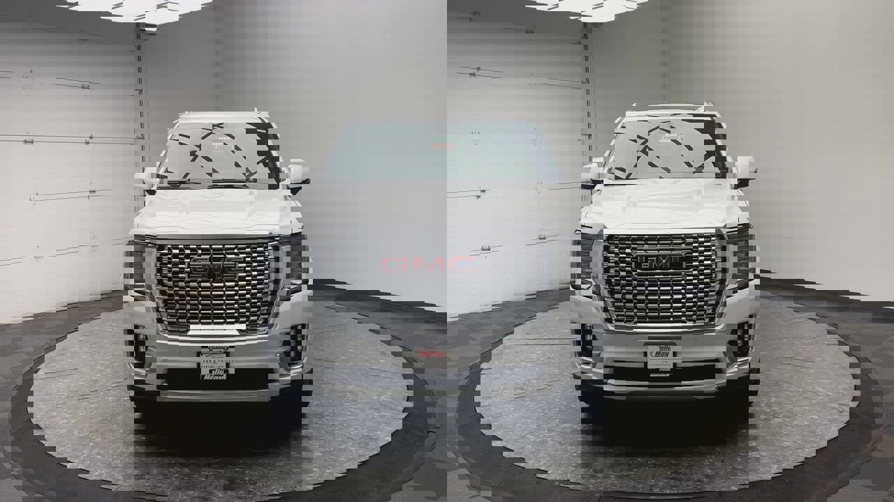 Certified 2021 GMC Yukon Denali w/ Denali Premium Package AWD/4WD image 42