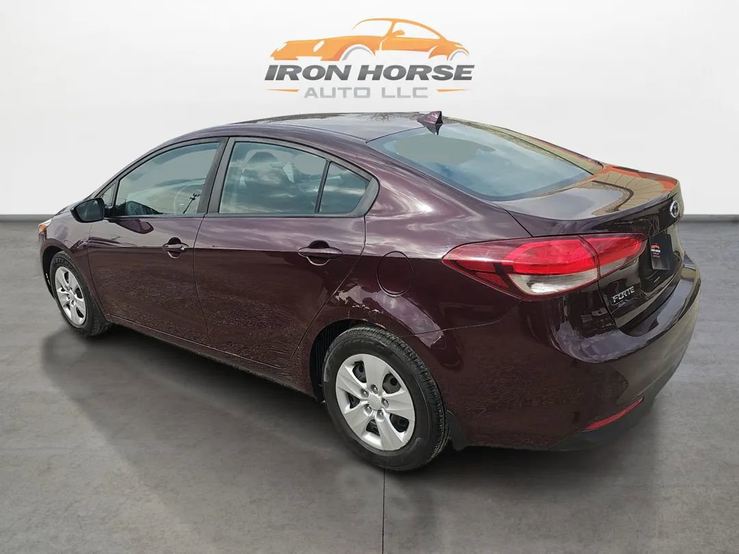 Used 2018 Kia Forte LX w/ LX Rear Camera Package image 7
