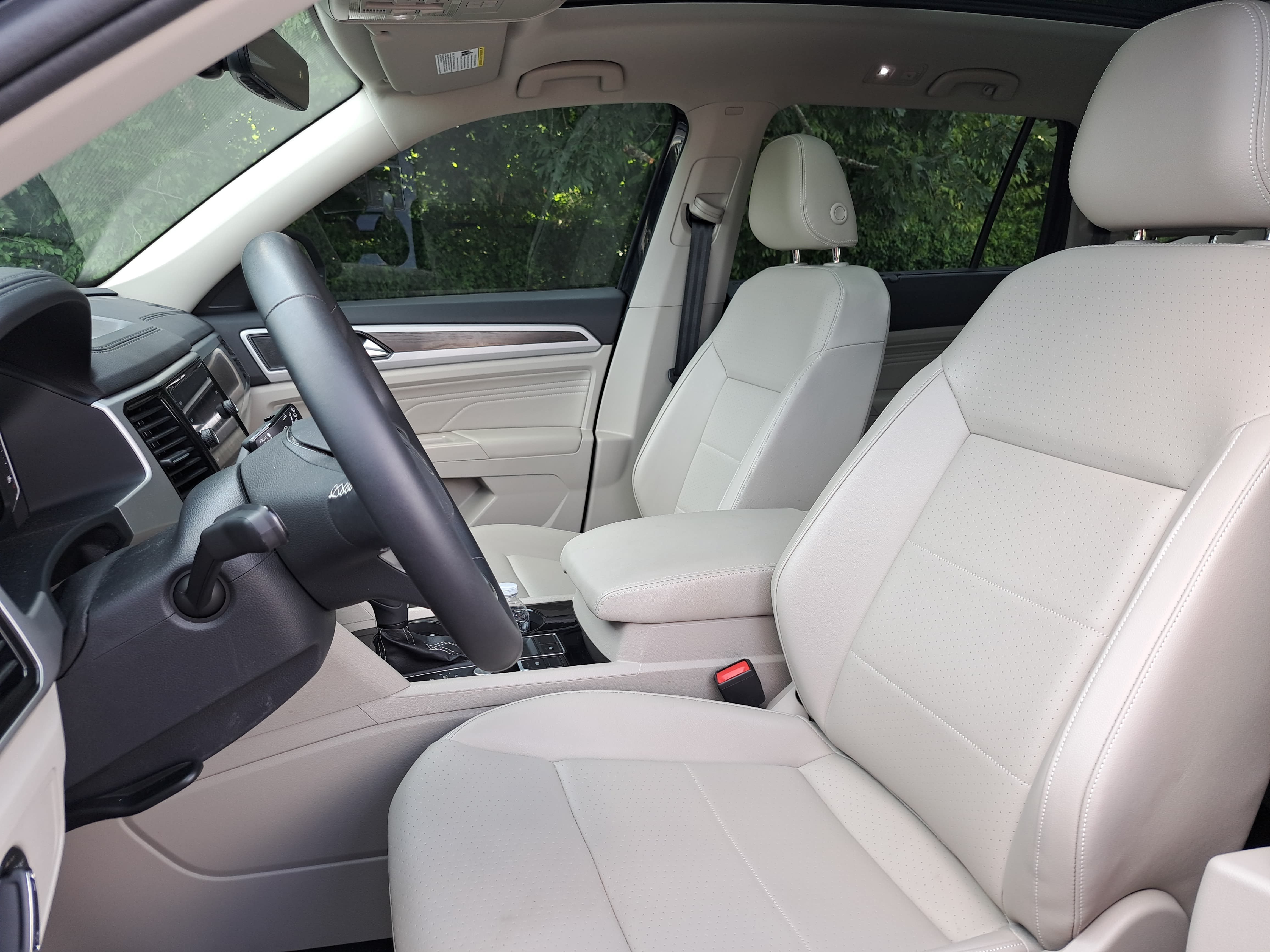 Used 2023 Volkswagen Atlas SE w/ Panoramic Sunroof Package FWD image 16