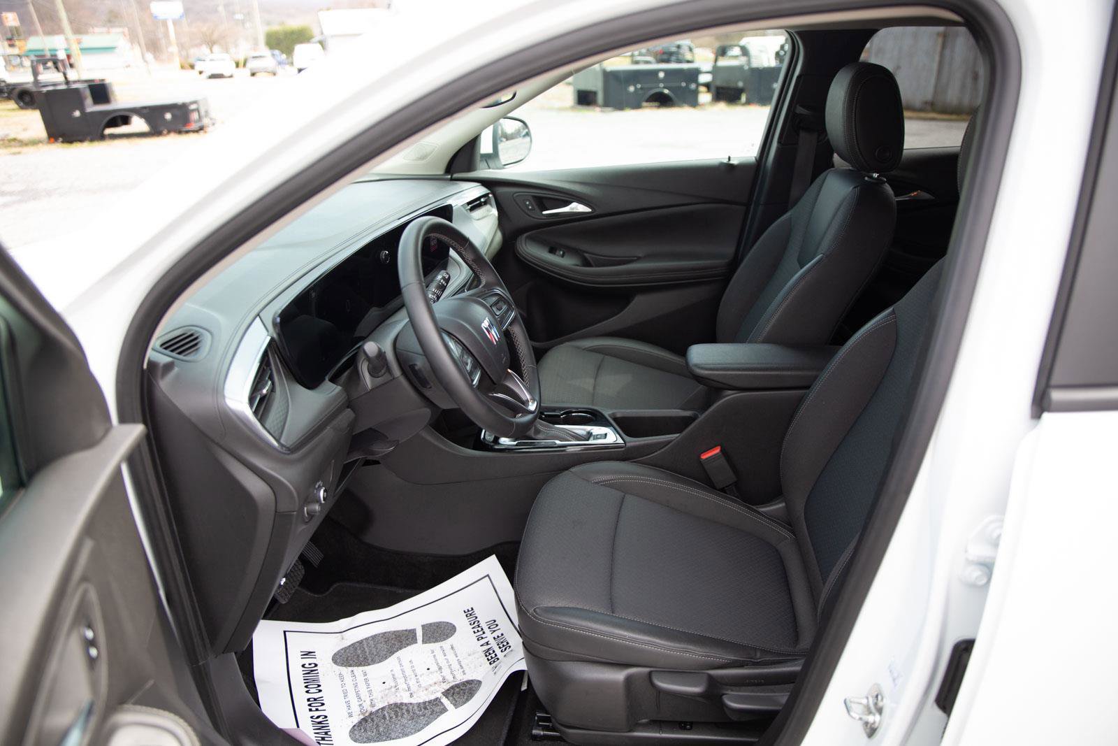 Used 2025 Buick Encore GX Preferred image 21