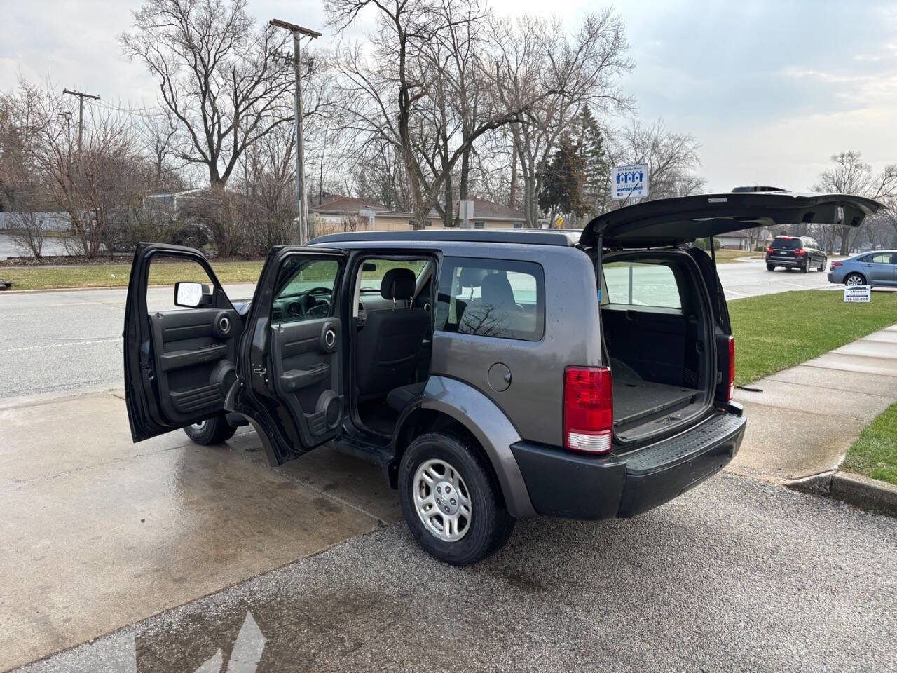 Used 2011 Dodge Nitro SE image 10