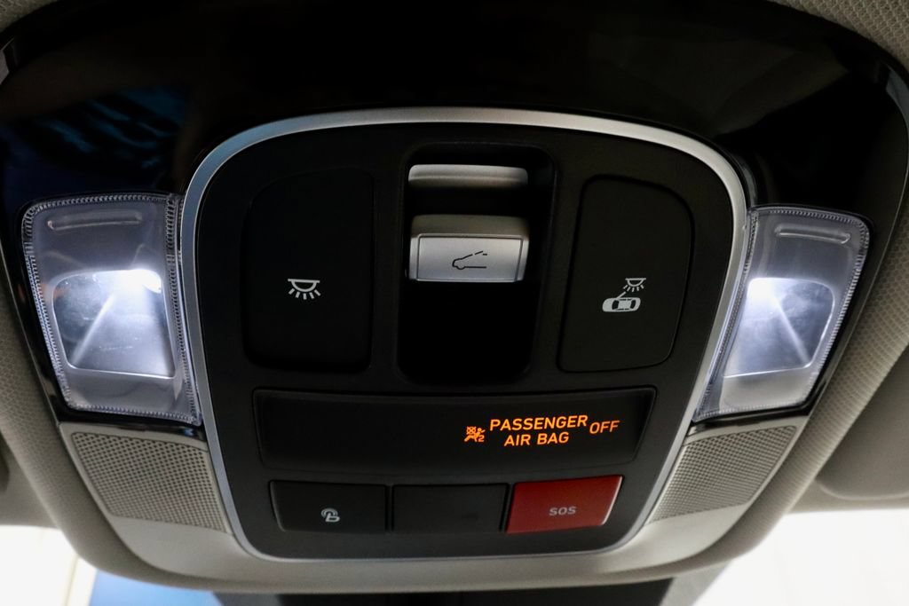 Used 2023 Hyundai Tucson Limited AWD/4WD image 32