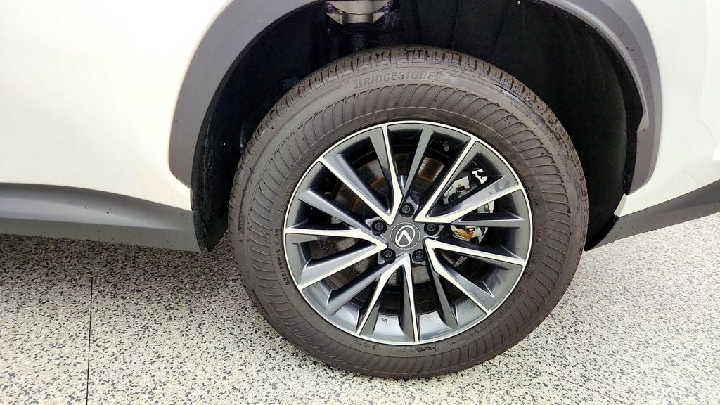Used 2025 Lexus NX 350h AWD w/ Accessory Package (2T) image 9